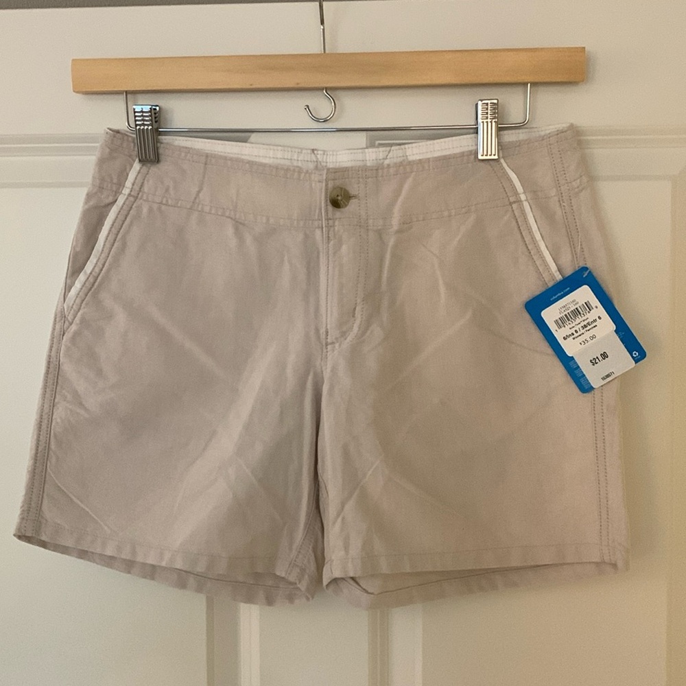 NWT Columbia Sportswear khaki shorts size 6